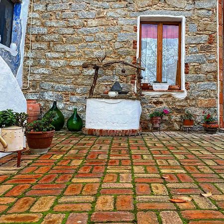 B&B Corte San Lussorio Oliena Exteriör bild