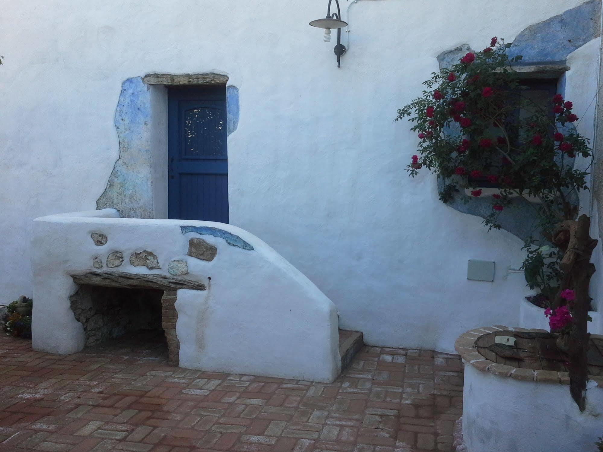 B&B Corte San Lussorio Oliena Exteriör bild