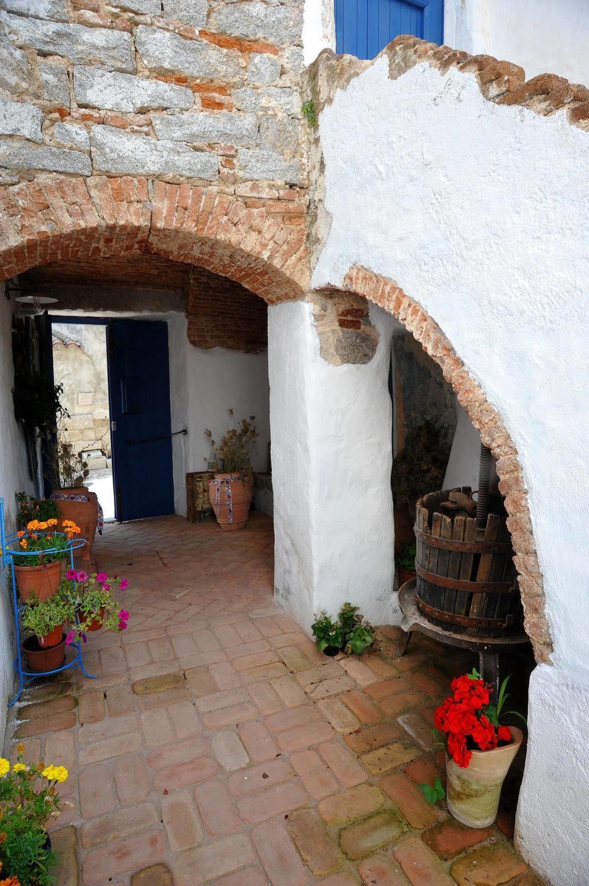 B&B Corte San Lussorio Oliena Exteriör bild